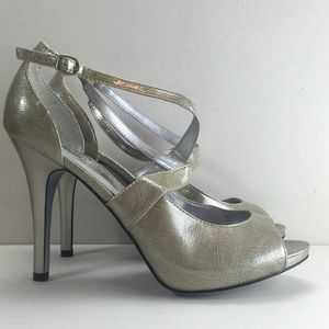 Carlos Santana Dress Pump, 9